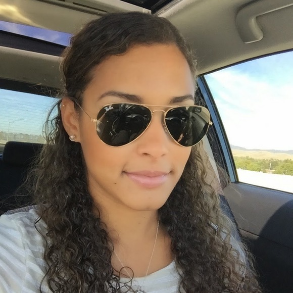 Meet your Posher, Christin - Picture 1 of 1